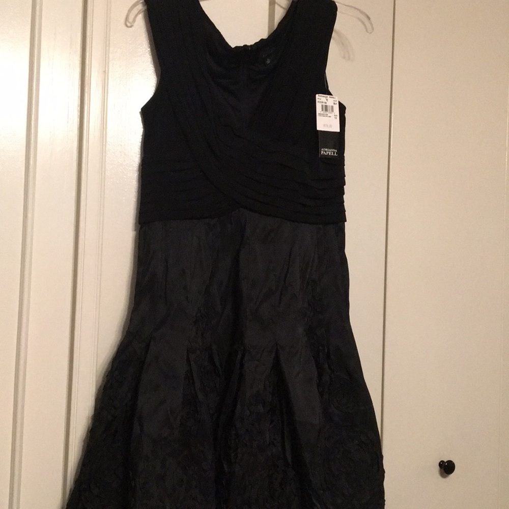 Adrianna Papell cocktail dress. New with tags